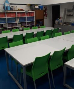 MESA MULTIUSO CON RUEDAS